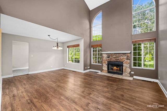 87 townsend Circle, Naperville, IL 60565