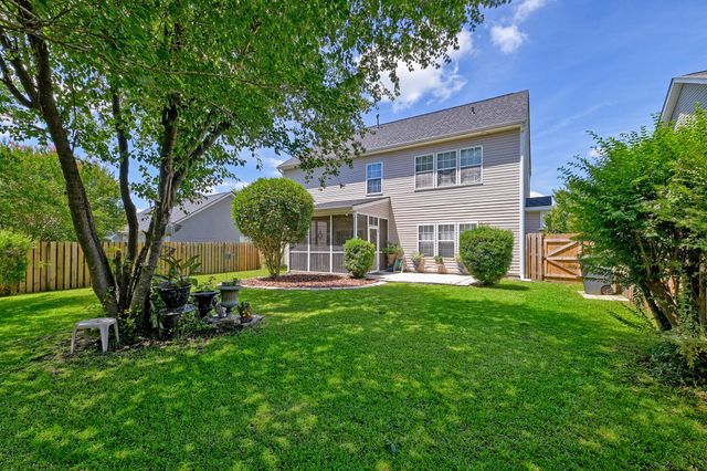 104 Corrientes Court, Summerville, SC 29483