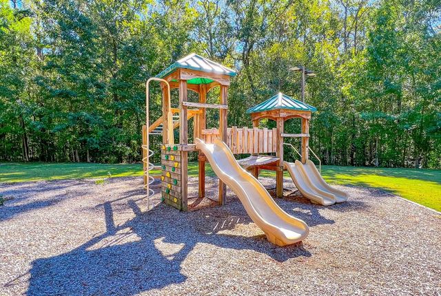 104 Corrientes Court, Summerville, SC 29483