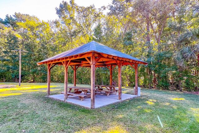 104 Corrientes Court, Summerville, SC 29483