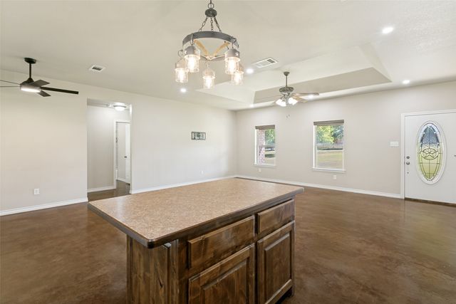 173 Miramar Circle, Weatherford, TX 76085