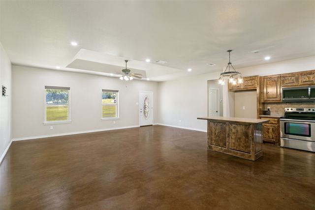 173 Miramar Circle, Weatherford, TX 76085