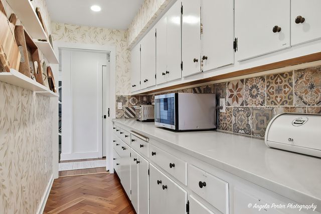 624 Country Club Drive, Mchenry, IL 60050