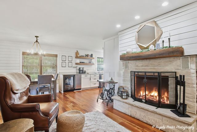 624 Country Club Drive, Mchenry, IL 60050