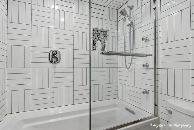 624 Country Club Drive, Mchenry, IL 60050