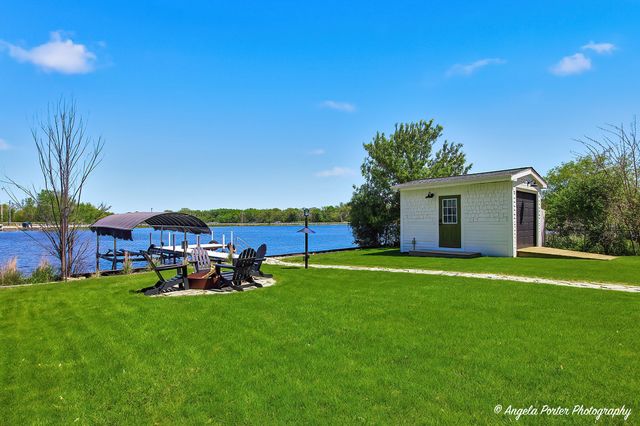 624 Country Club Drive, Mchenry, IL 60050