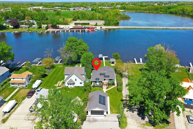 624 Country Club Drive, Mchenry, IL 60050