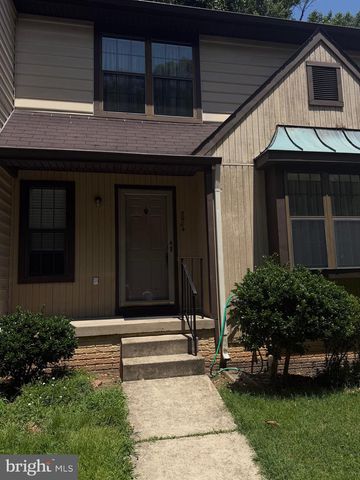5904 ROBERTS COMMON CT, Burke, VA 22015