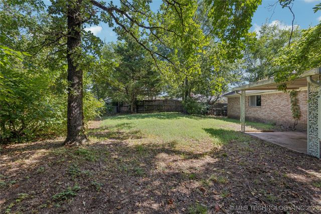 1122 S Division Street, Sapulpa, OK 74066