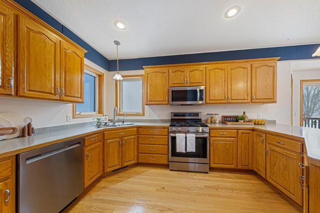 4090 Wells Lake Court, Faribault, MN 55021