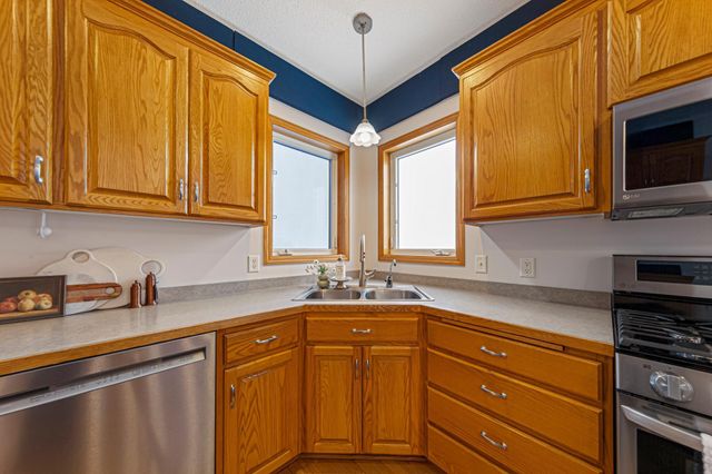 4090 Wells Lake Court, Faribault, MN 55021