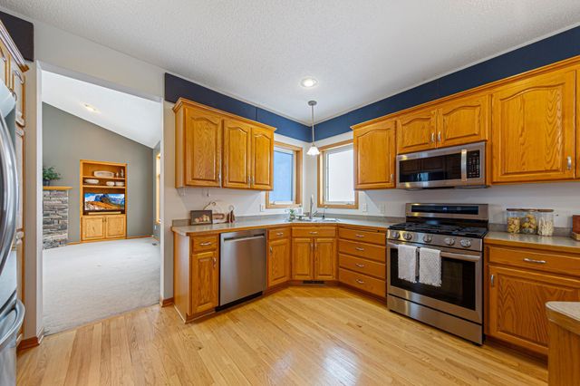 4090 Wells Lake Court, Faribault, MN 55021