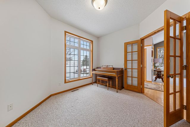 4090 Wells Lake Court, Faribault, MN 55021