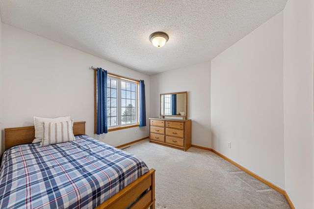 4090 Wells Lake Court, Faribault, MN 55021