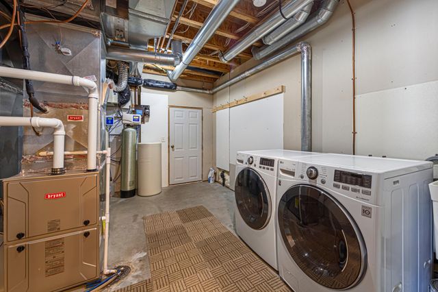 4090 Wells Lake Court, Faribault, MN 55021