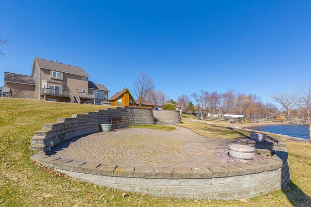 4090 Wells Lake Court, Faribault, MN 55021