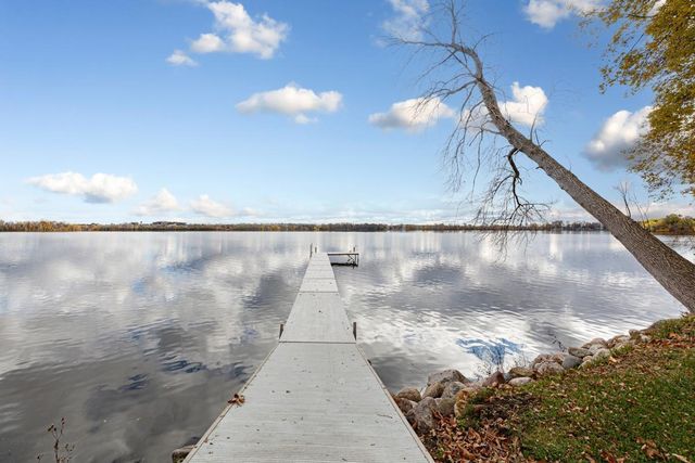 4090 Wells Lake Court, Faribault, MN 55021