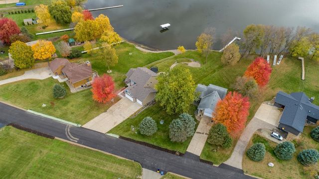 4090 Wells Lake Court, Faribault, MN 55021