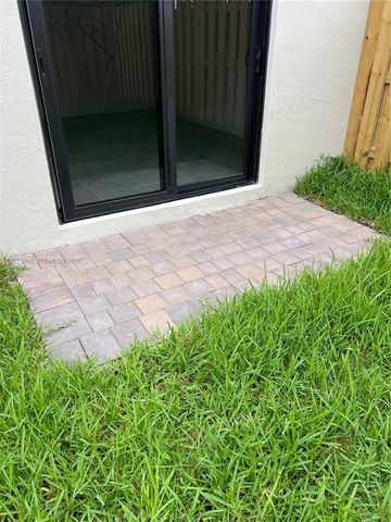 20 NW 15th Ct, Florida City, FL 33034
