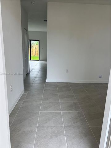 20 NW 15th Ct, Florida City, FL 33034