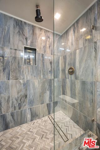 7250 Franklin Avenue 702, Los Angeles, CA 90046