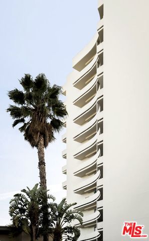 7250 Franklin Avenue 702, Los Angeles, CA 90046