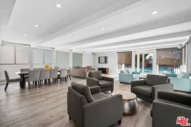 7250 Franklin Avenue 702, Los Angeles, CA 90046