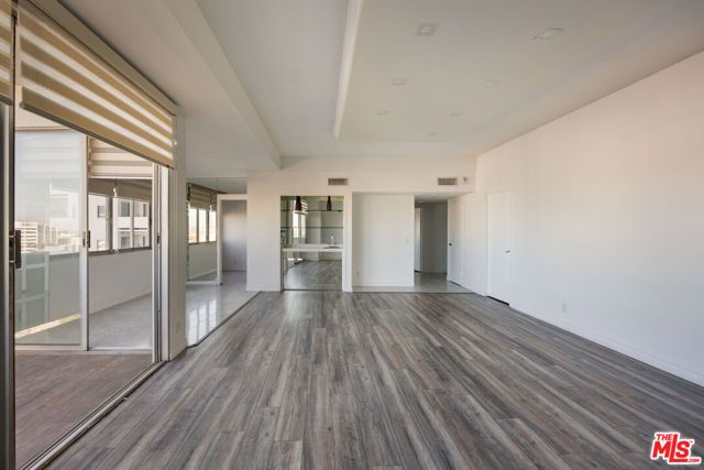 7250 Franklin Avenue 702, Los Angeles, CA 90046