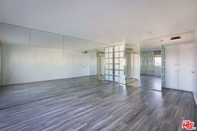 7250 Franklin Avenue 702, Los Angeles, CA 90046