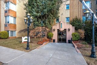19 Lyons Ave 402, Newark City, NJ 07112
