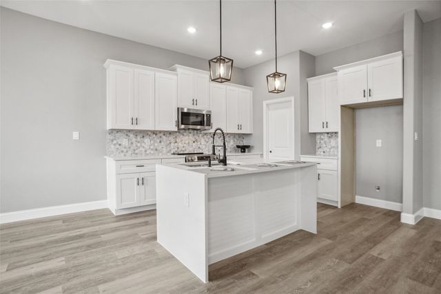 5824 Belaire Circle, Granbury, TX 76048