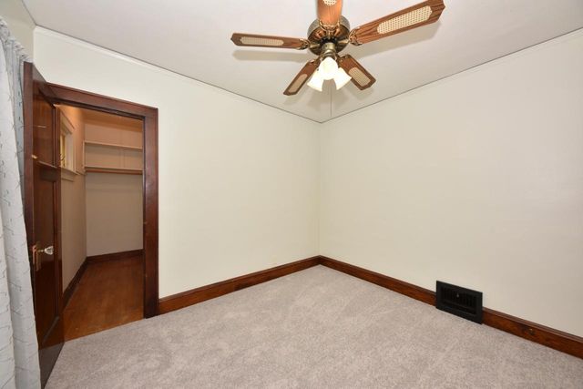 2616 S Chicago AVENUE, South Milwaukee, WI 53172