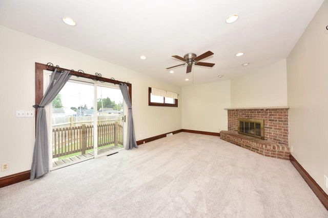 2616 S Chicago AVENUE, South Milwaukee, WI 53172