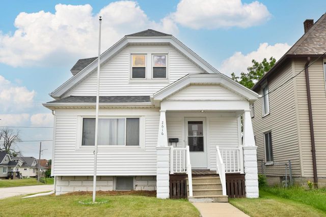 2616 S Chicago AVENUE, South Milwaukee, WI 53172