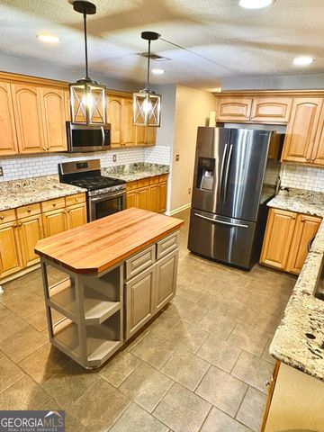 245 Buck Smith Road, Hogansville, GA 30230