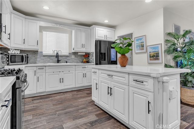 10548 Wiley Burke Ave, Downey, CA 90241