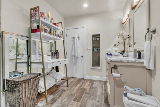 10548 Wiley Burke Ave, Downey, CA 90241