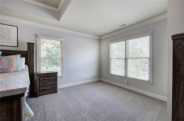 12 Autumn Wood SE Drive, Cartersville, GA 30120