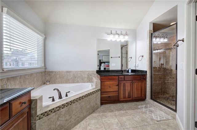 12 Autumn Wood SE Drive, Cartersville, GA 30120