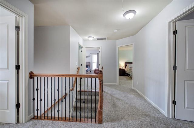 12 Autumn Wood SE Drive, Cartersville, GA 30120