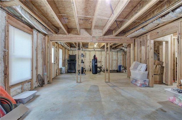 12 Autumn Wood SE Drive, Cartersville, GA 30120