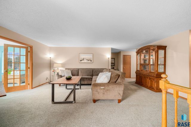 27210 Lovely Pl Place, Tea, SD 57064