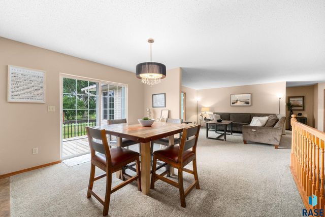 27210 Lovely Pl Place, Tea, SD 57064