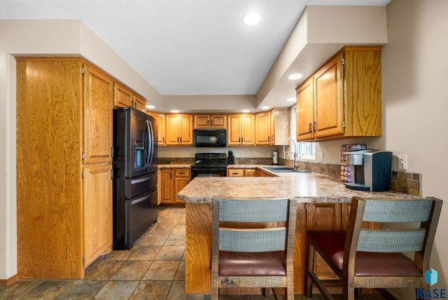 27210 Lovely Pl Place, Tea, SD 57064