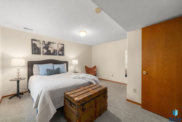 27210 Lovely Pl Place, Tea, SD 57064