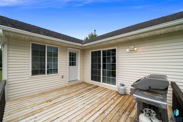 27210 Lovely Pl Place, Tea, SD 57064
