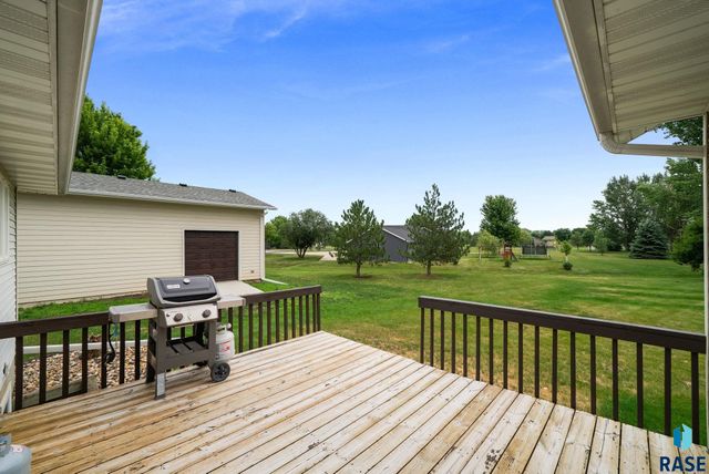 27210 Lovely Pl Place, Tea, SD 57064