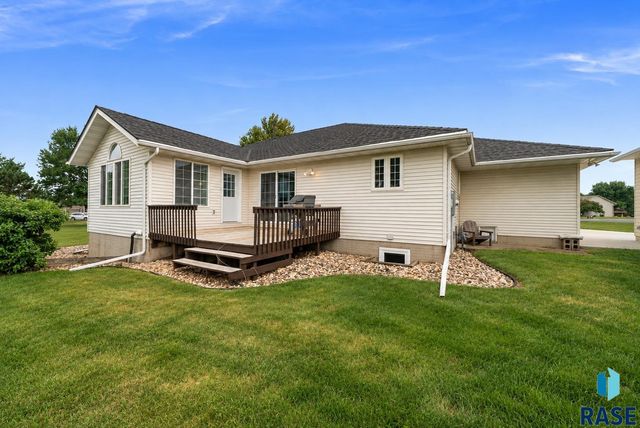 27210 Lovely Pl Place, Tea, SD 57064