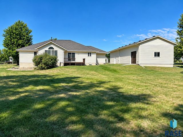 27210 Lovely Pl Place, Tea, SD 57064