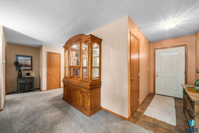 27210 Lovely Pl Place, Tea, SD 57064